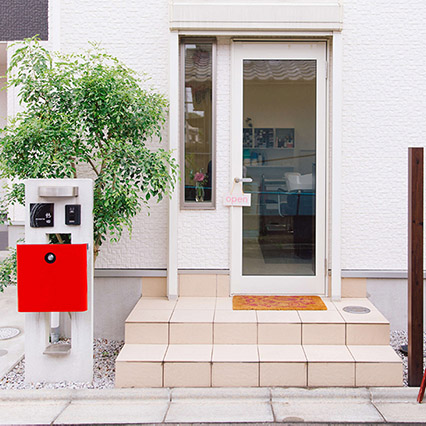 お店のエントランスの写真